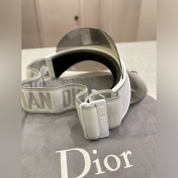 NEW Authentic CHRISTIAN DIOR DiorClub1 Sun Visor - Picture 6 of 16